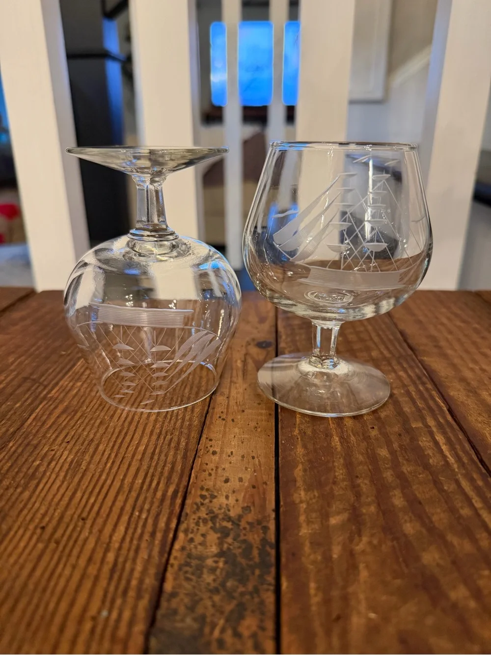 (2) Vintage Etched Ship Brandy Snifters - Picture 4 of 4
